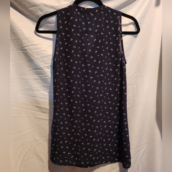 Navy blue anchor button-up sleevless blouse - Picture 2 of 8